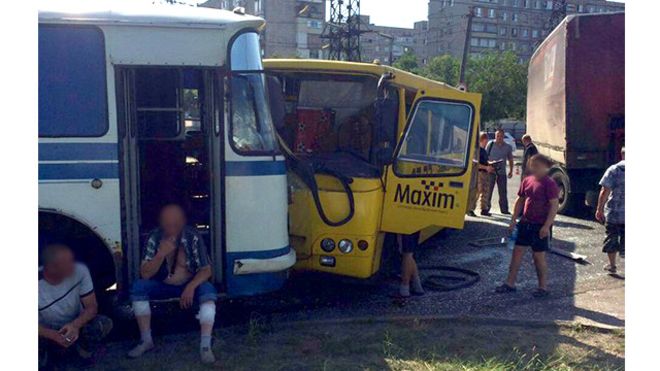 160624064116_car_accident_640x360_npu.gov.ua_nocredit.jpg