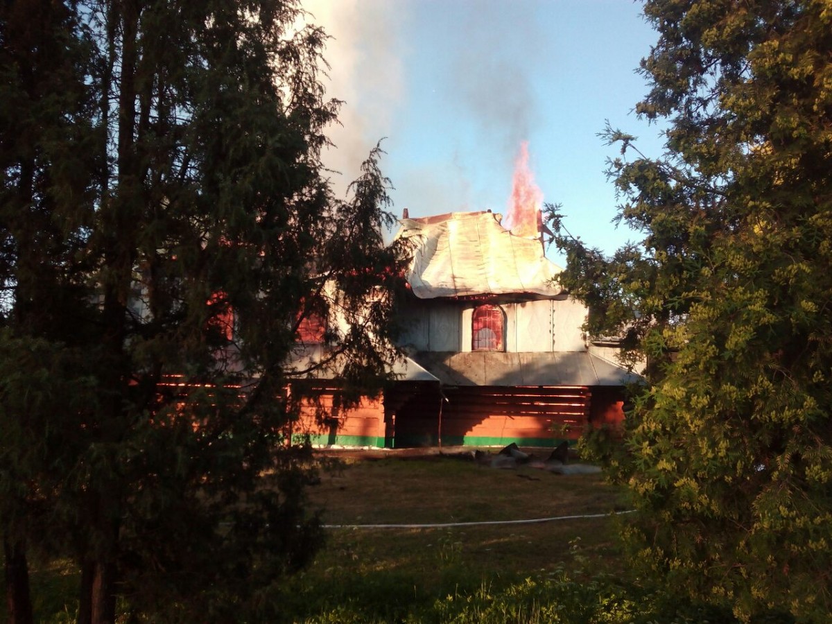 1467787309-1121-pojar-ugkts-cherniev.jpg