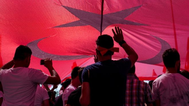 _90418740_gettyimages-576580378.jpg