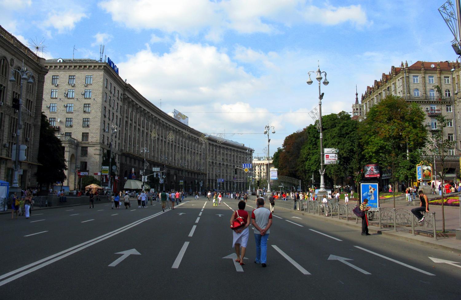 7670-Khreshchatyk_weekend.jpg