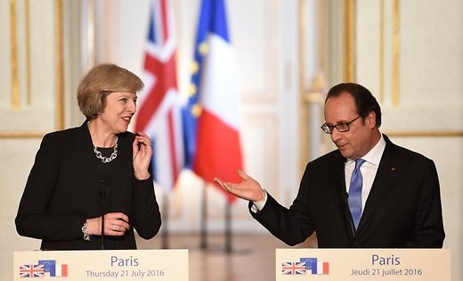 francois-hollande-theresa-may-47703963.jpg