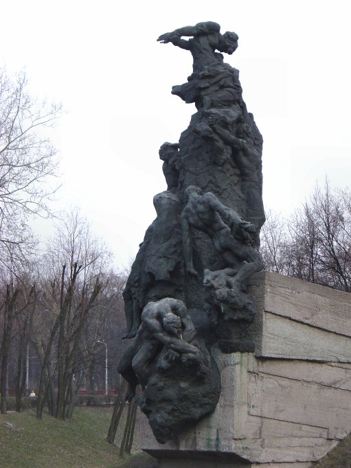 Babi_Jar_monument_Sovjetburgers