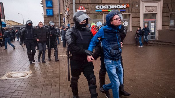 В Беларуси на акциях протеста задержали украинца