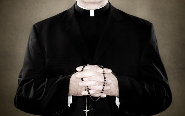 католический священник