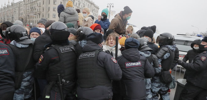 протесты в России