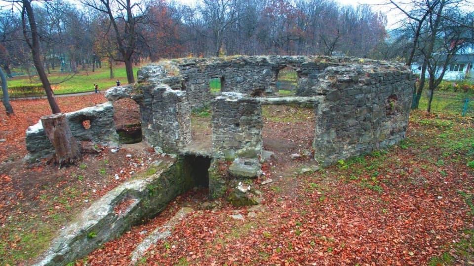 Замок Краснодвір