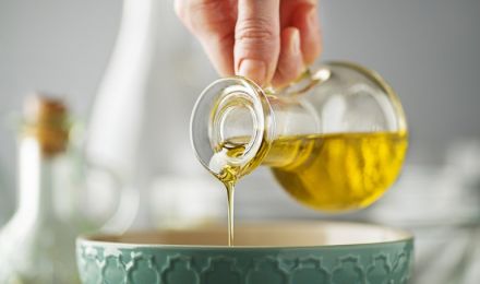 Оливкова олія чи вершкове масло: що насправді шкодить серцю 